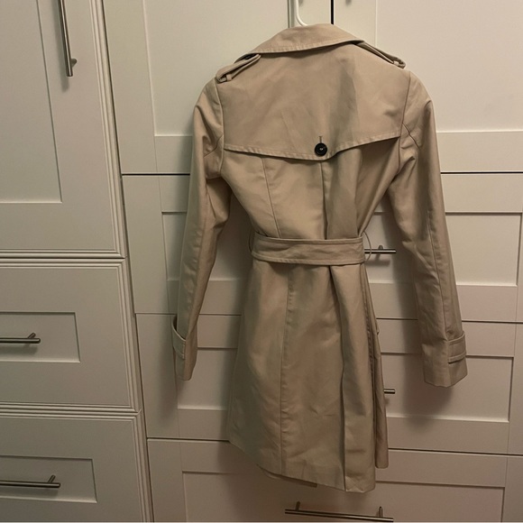 Zara Rain Jacket - Picture 3 of 9
